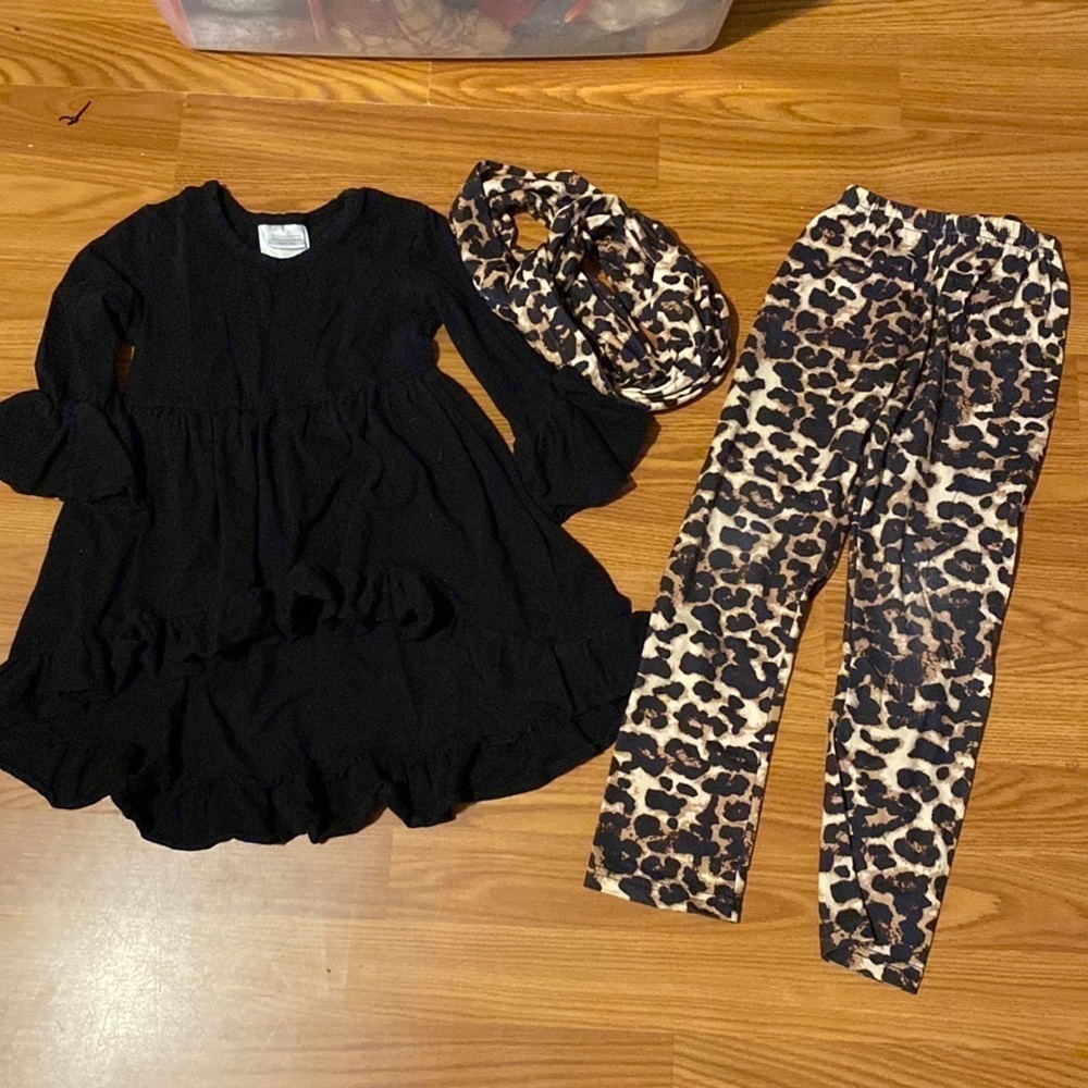 Honeydew 3 piece Girls outfit size XL (CI)